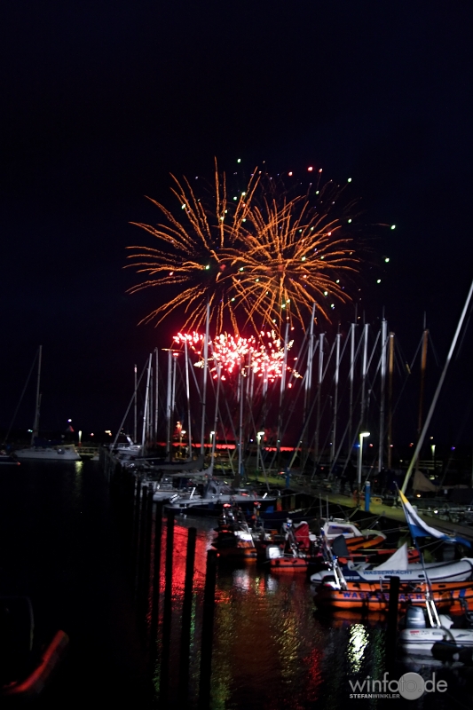 Halbzeitbilanz Kieler Woche 2013: Fröhliche Stimmung, friedliche Feiern und ideales Segelwetter